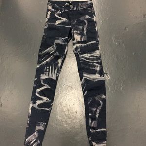 Pencil leg Skinny jeans